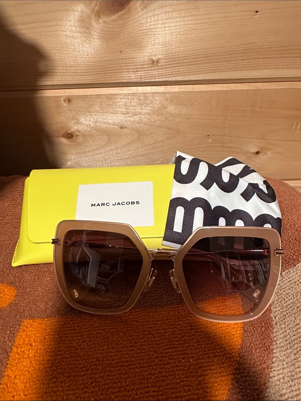 Marc Jacobs Beige Brown Gradient Oversized Square Sunglasses